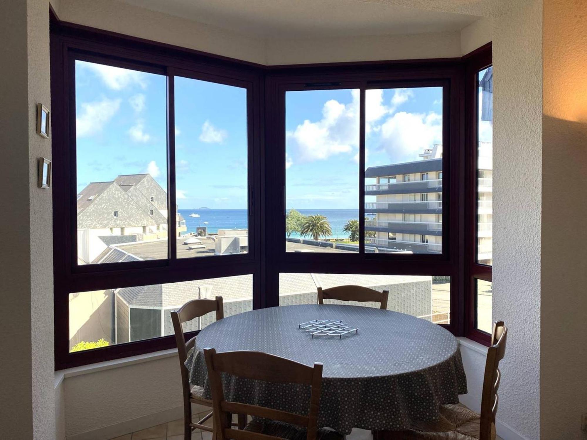 Appartement A 200M De La Plage Avec 2 Chambres Et Garage A Perros-Guirec - Fr-1-368-422 Luaran gambar